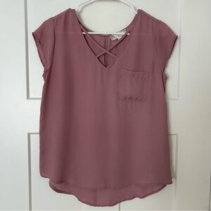 Pink Rose Vintage Women’s Short Sleeve Blouse Dusty Pink/Mauve. Size Small